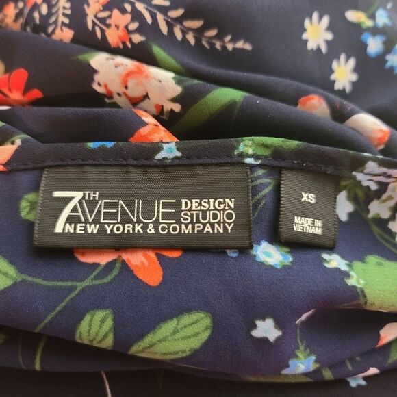 7th Avenue Blue Cold Shoulder Top - Picture 6 of 6